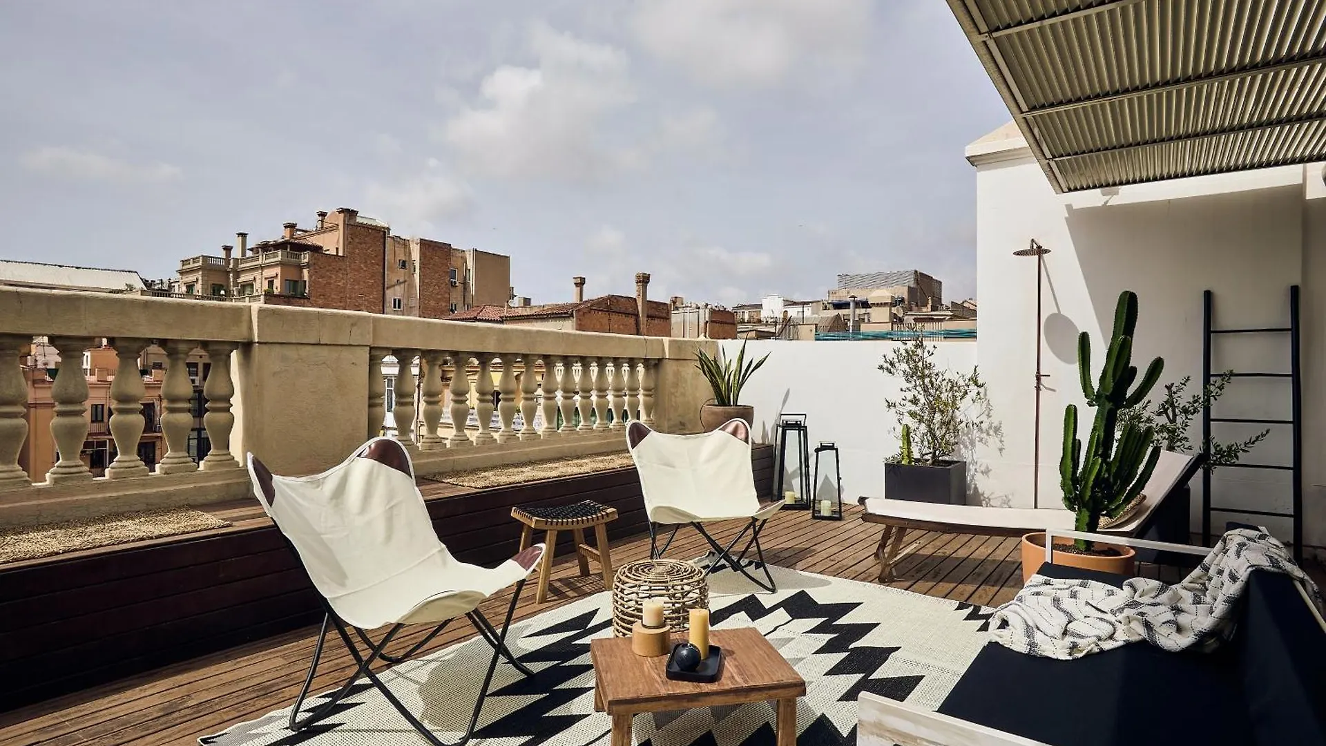 Takla - Two Bedroom Apartment In Diputacion St Barcelona