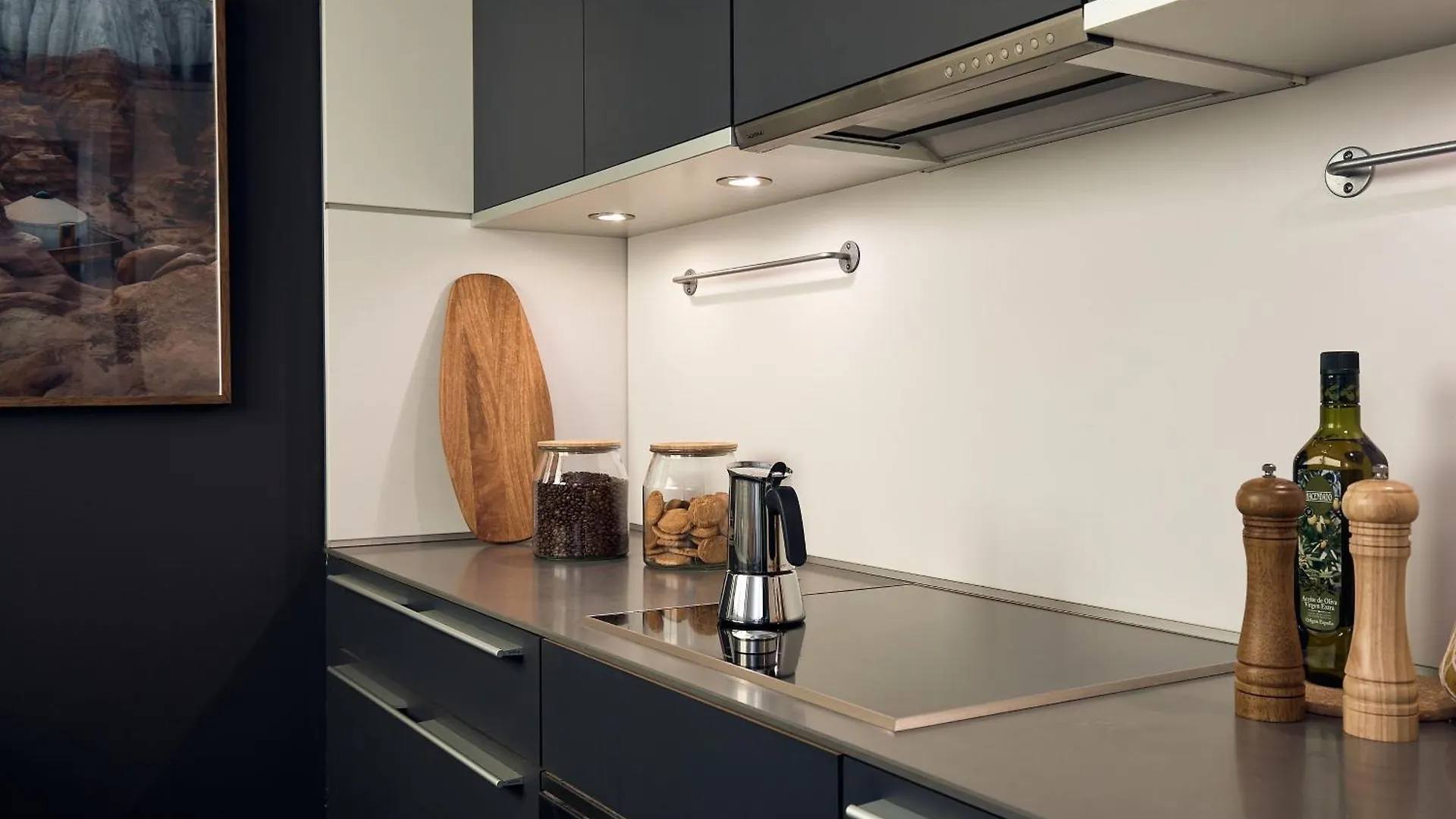 Takla - Two Bedroom Apartment In Diputacion St contacts